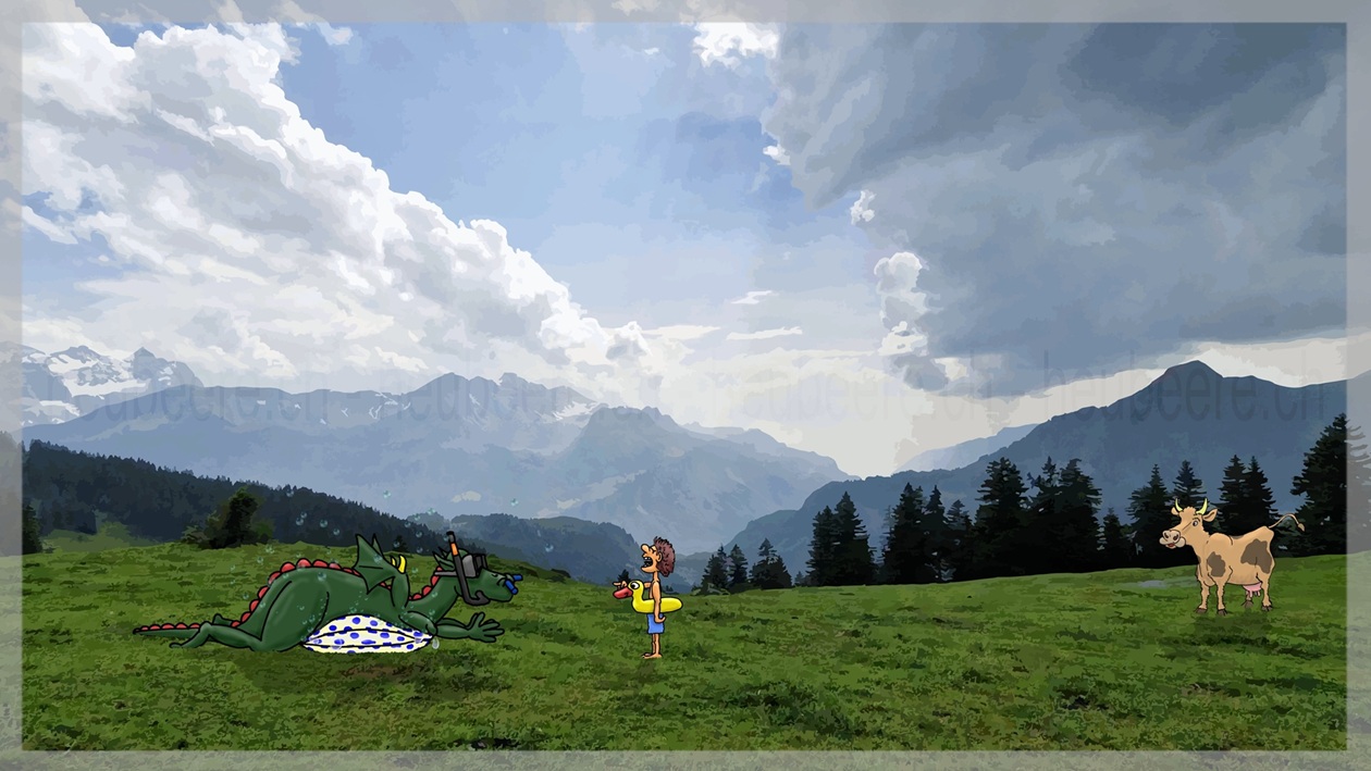 Ein Drache liegt in einem Kinder-Plastikplanschbecken auf einer Schweizer Alp.